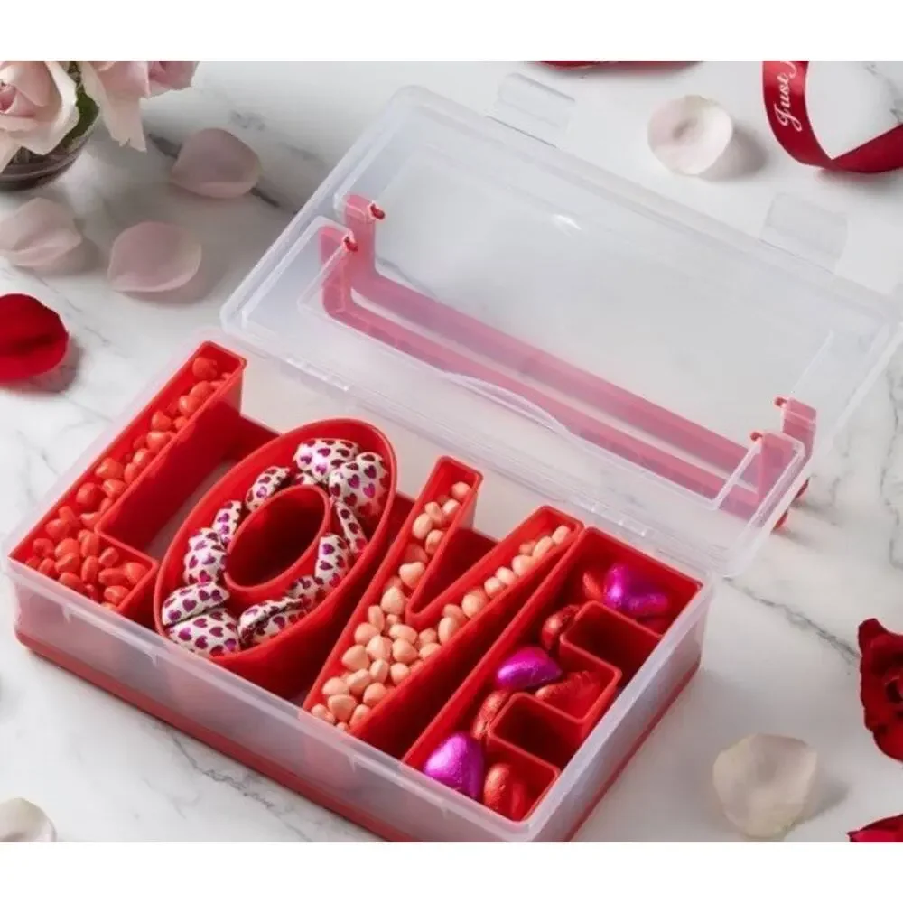 CWC LOVE Snack Box Bento 4 Compartment Snackle Container BPA Free Red Travel NEW